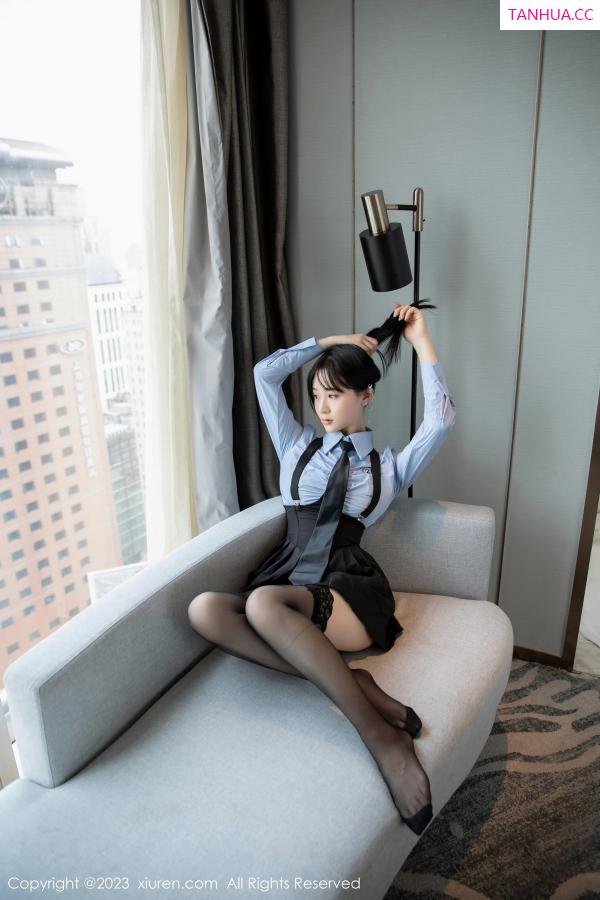   [XiuRen]高清写真图 2023.07.26 No.7140 柚琪Rich 性感学妹第19张图片
